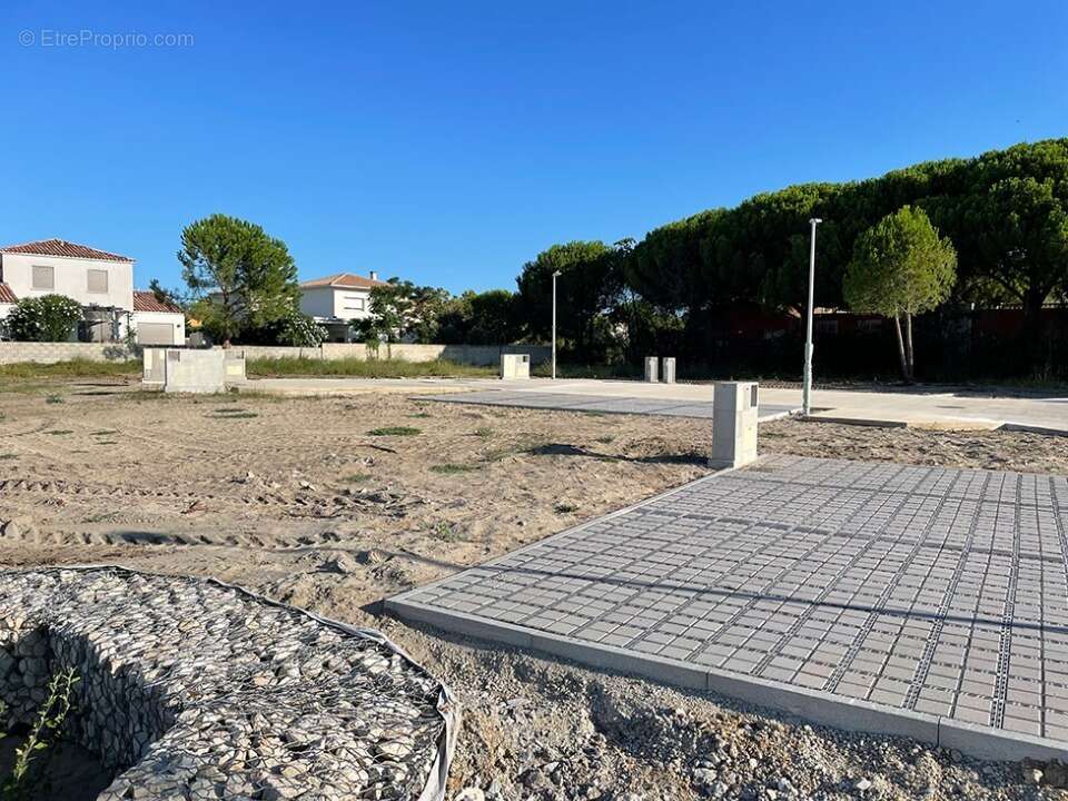 Terrain à AIGUES-MORTES
