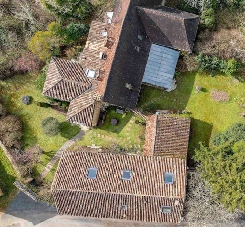 Maison à SAINTE-ALVERE