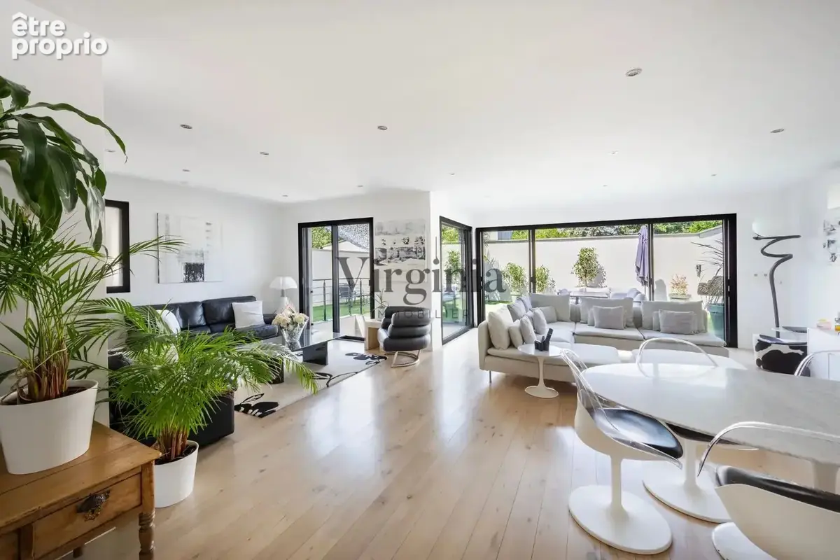 Propriété d'exception au coeur de Charentonneau - 350 m² habitables - Prestations ultra haut de gamme - Piscine intérieure - photo 8