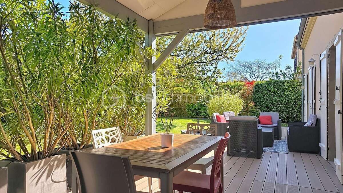 Maison à CHEVRY-COSSIGNY