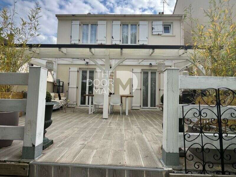 Maison à MARCOUSSIS