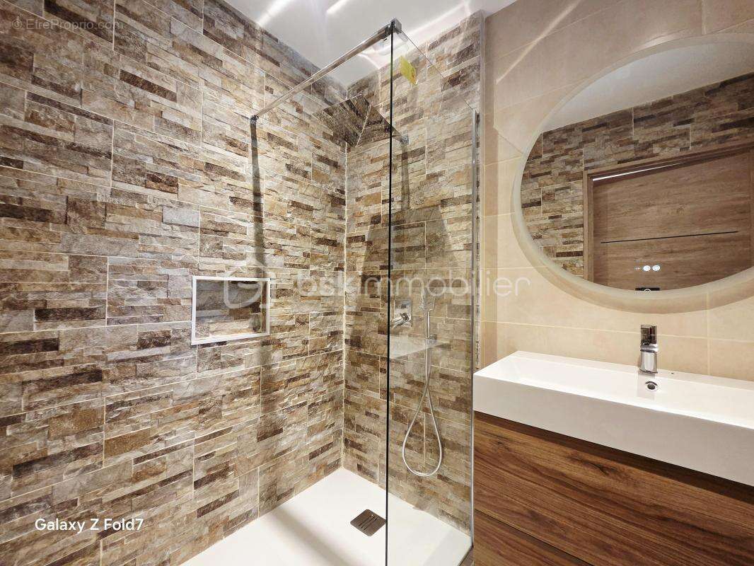 Maison à SAINT-ETIENNE-DE-TULMONT