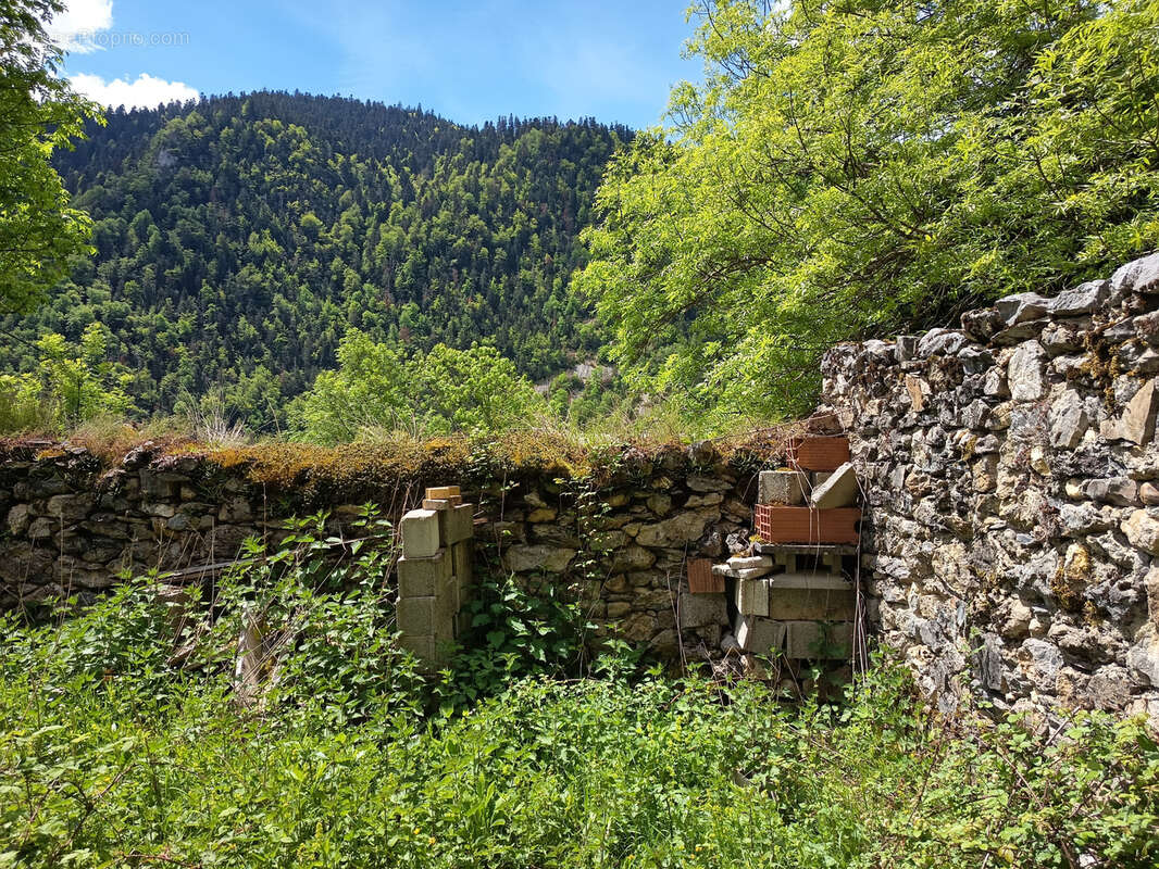 Maison à ARDENGOST