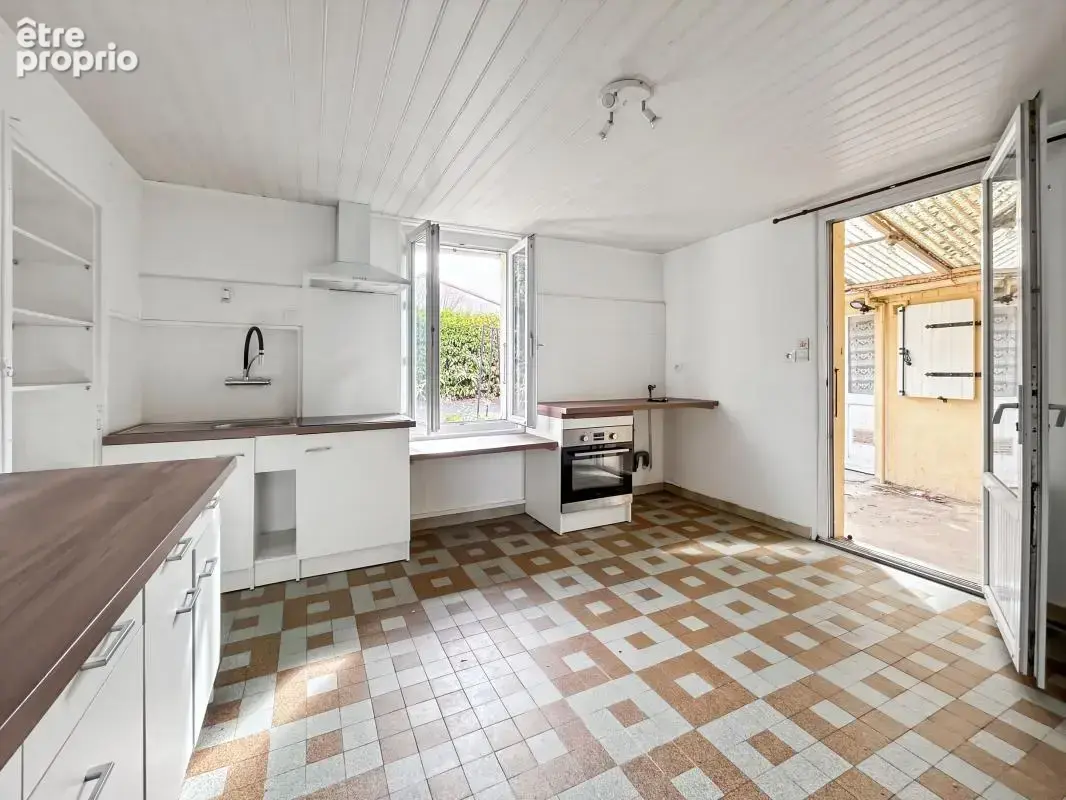 Maison avec jardin, dépendances et studio indépendant - photo 4