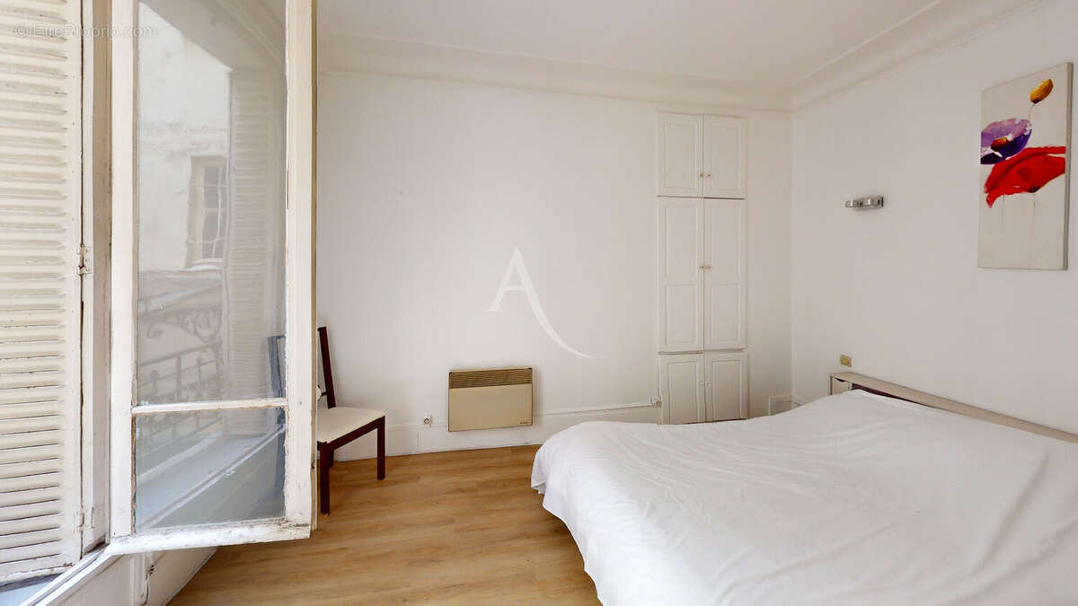 Appartement à PARIS-10E
