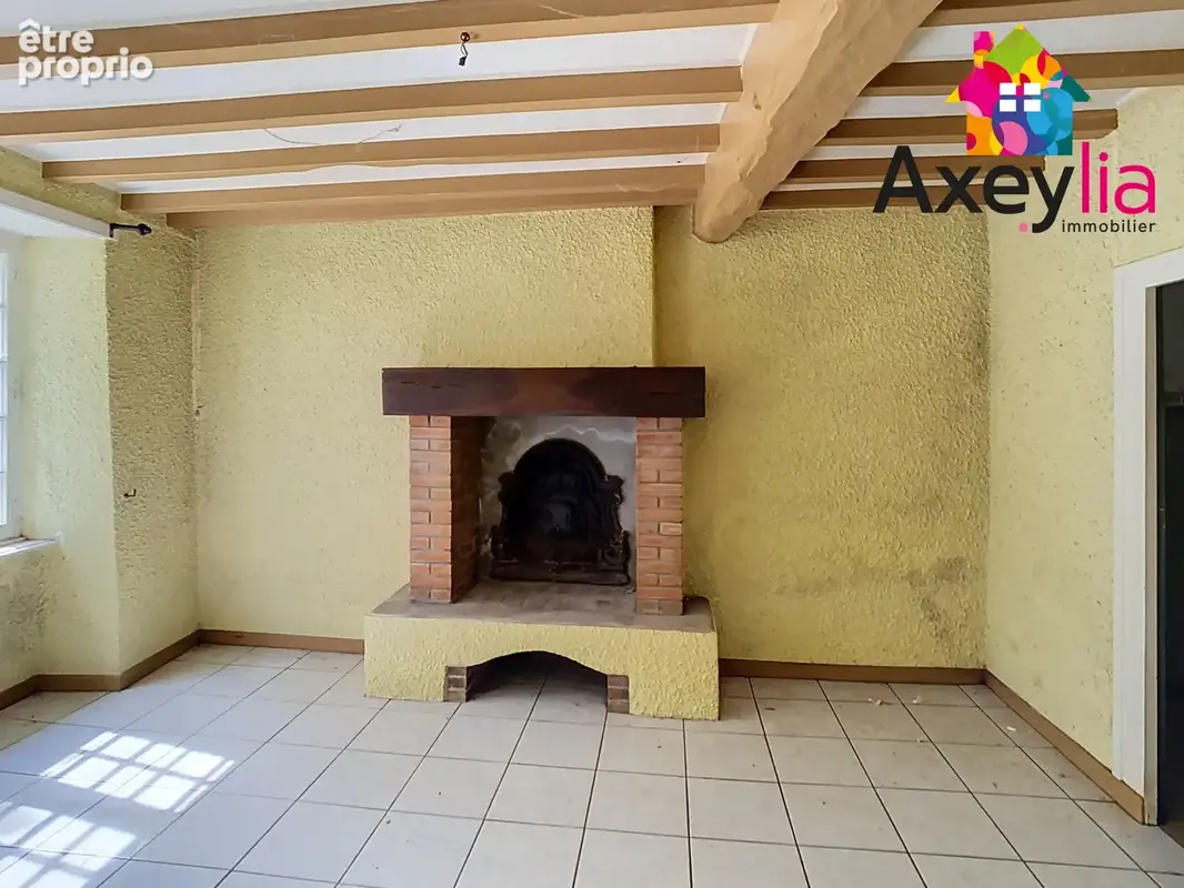 A vendre-panissieres - maison de village a renover avec jardin - photo 3