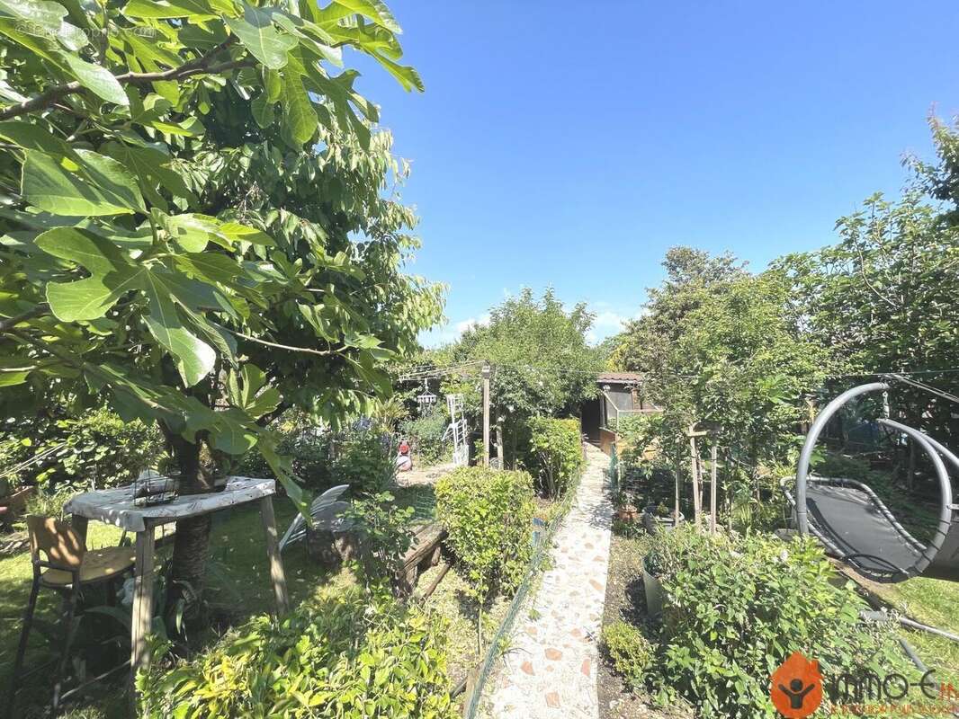 Maison à QUINCY-VOISINS