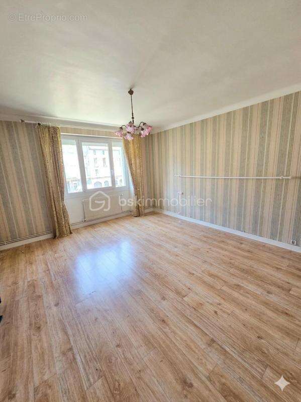 Appartement à LANGOGNE