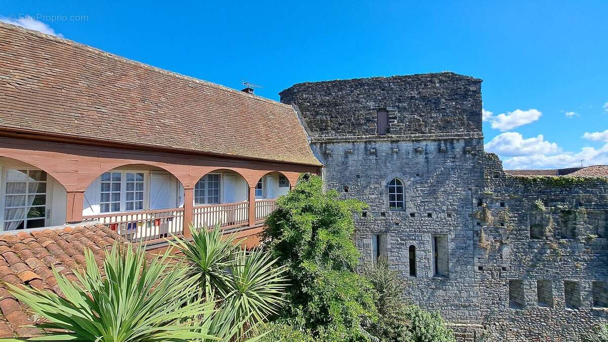Maison à SAUVETERRE-DE-BEARN