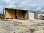 Commerce à SAINT-SATURNIN-DE-LENNE