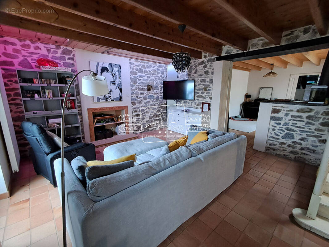 Maison à CHAMPTOCEAUX