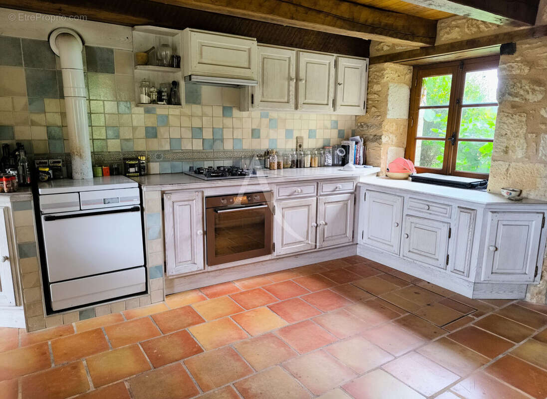 Maison à POMAREDE
