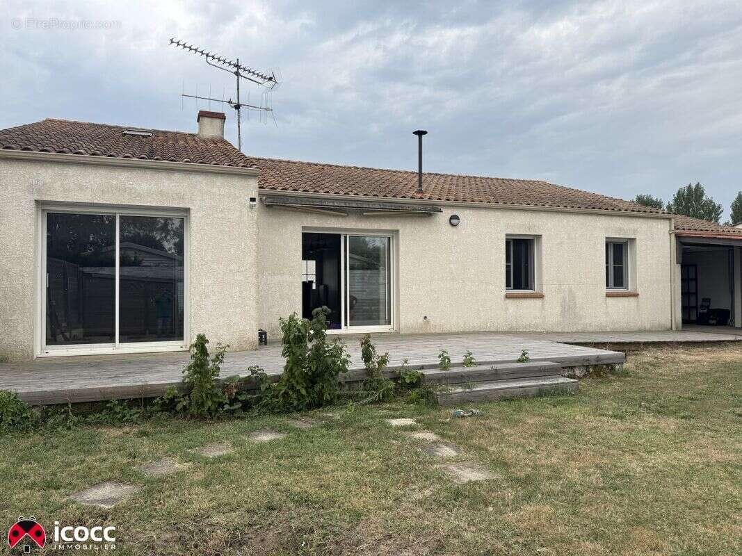 Maison 122 m² à L'aiguillon-Sur-Mer  - photo 2