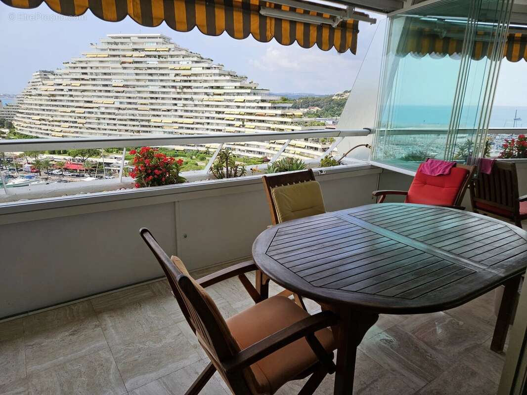 Appartement à VILLENEUVE-LOUBET