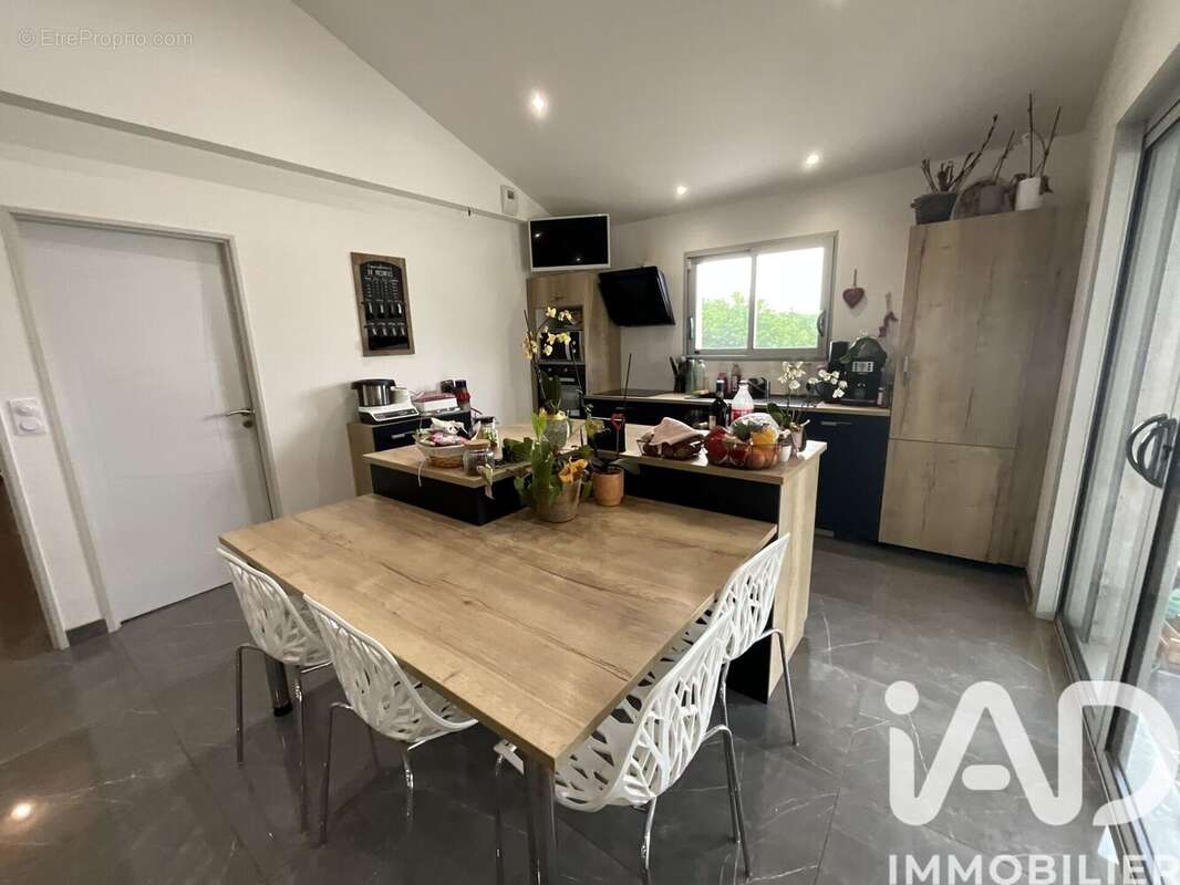 Photo 5 - Maison à ITEUIL