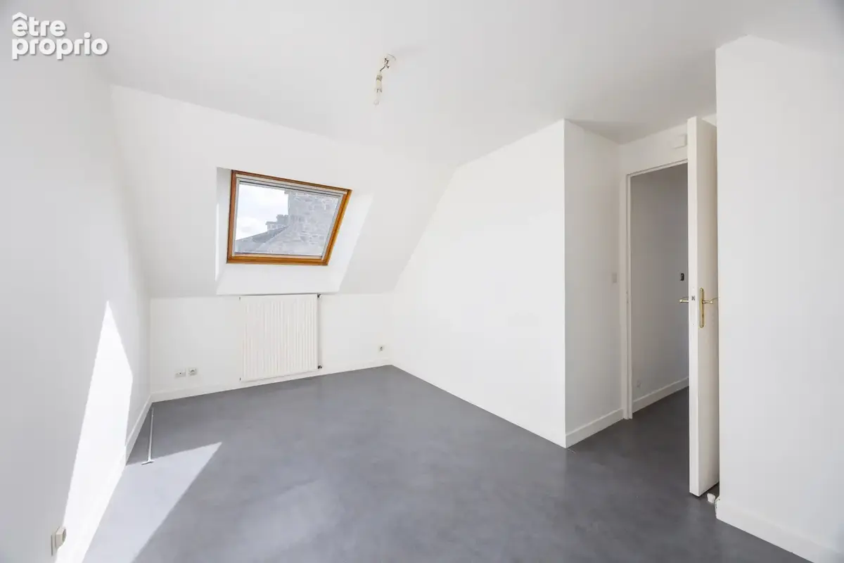 Maison avec grand terrain vue mer - gros potentiel - photo 22