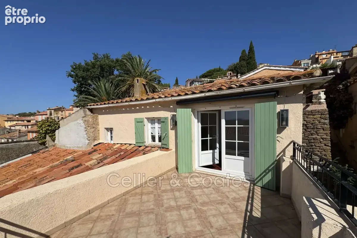 Maison à BORMES-LES-MIMOSAS