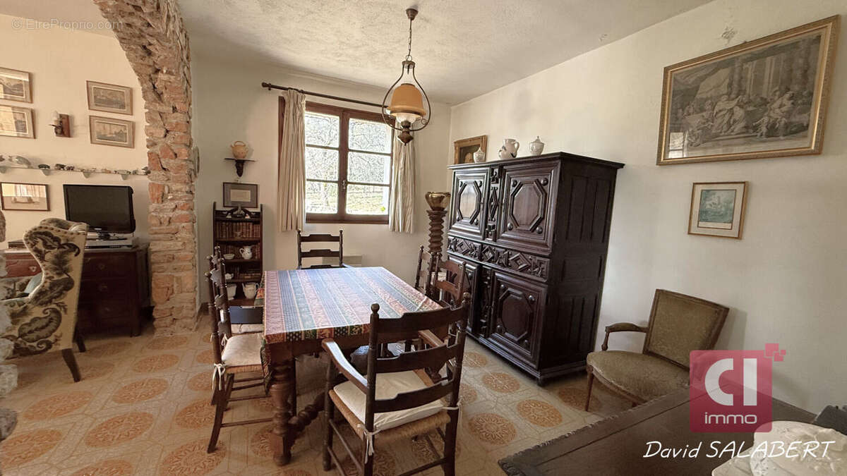 Maison à LA ROQUEBRUSSANNE