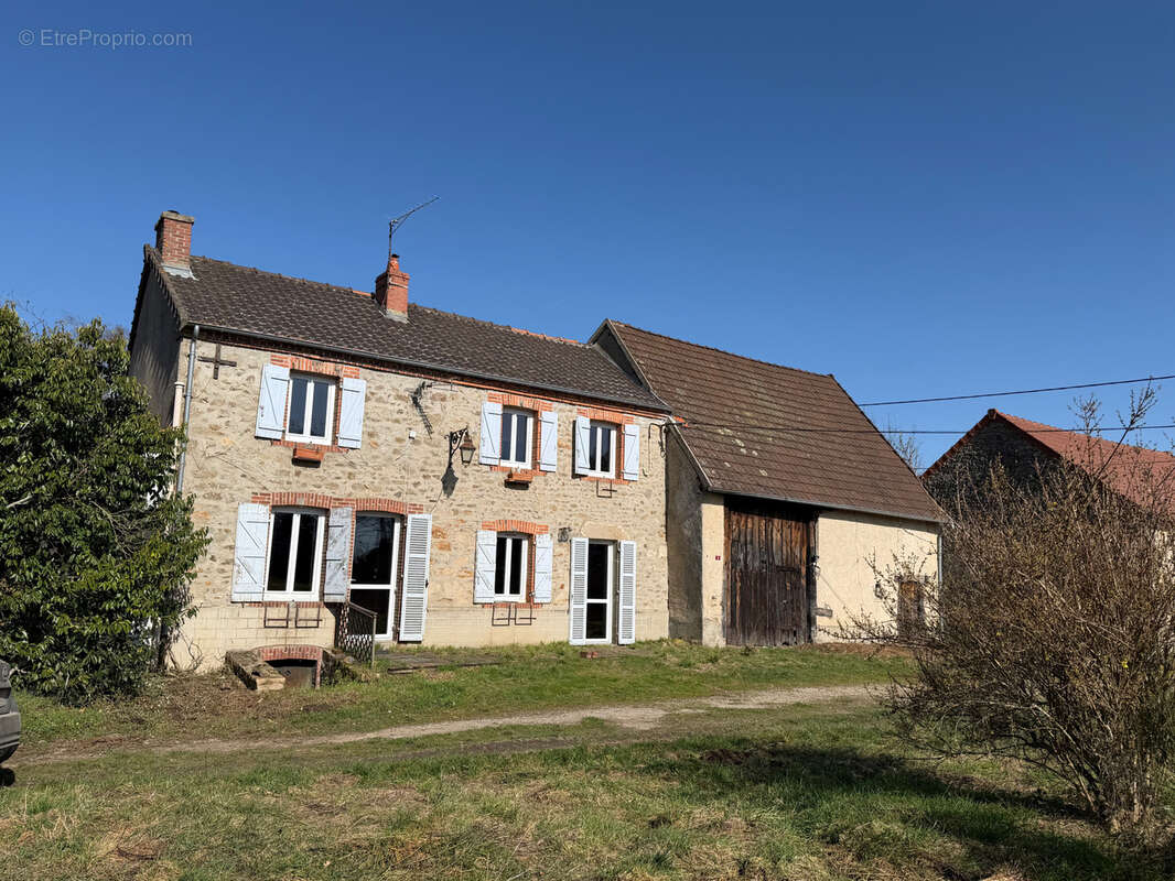 Maison à LA PETITE-MARCHE