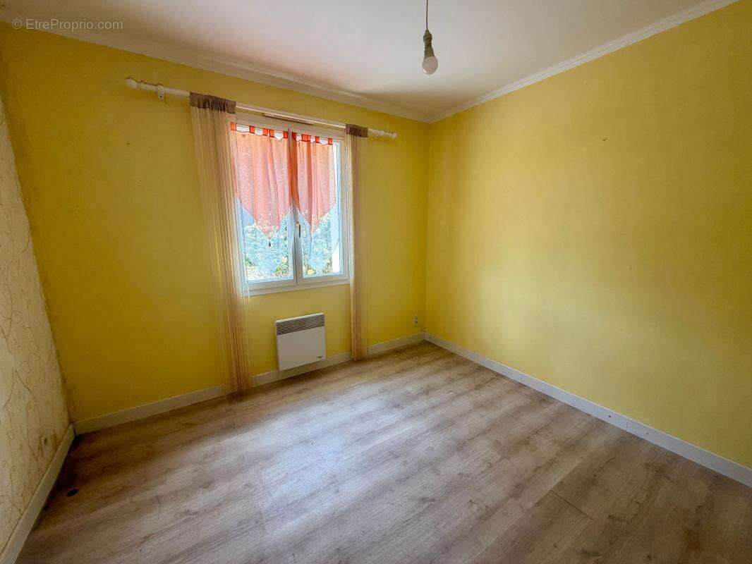 À 10 minutes de Lalinde – Maison de plain-pied avec piscine - photo 9