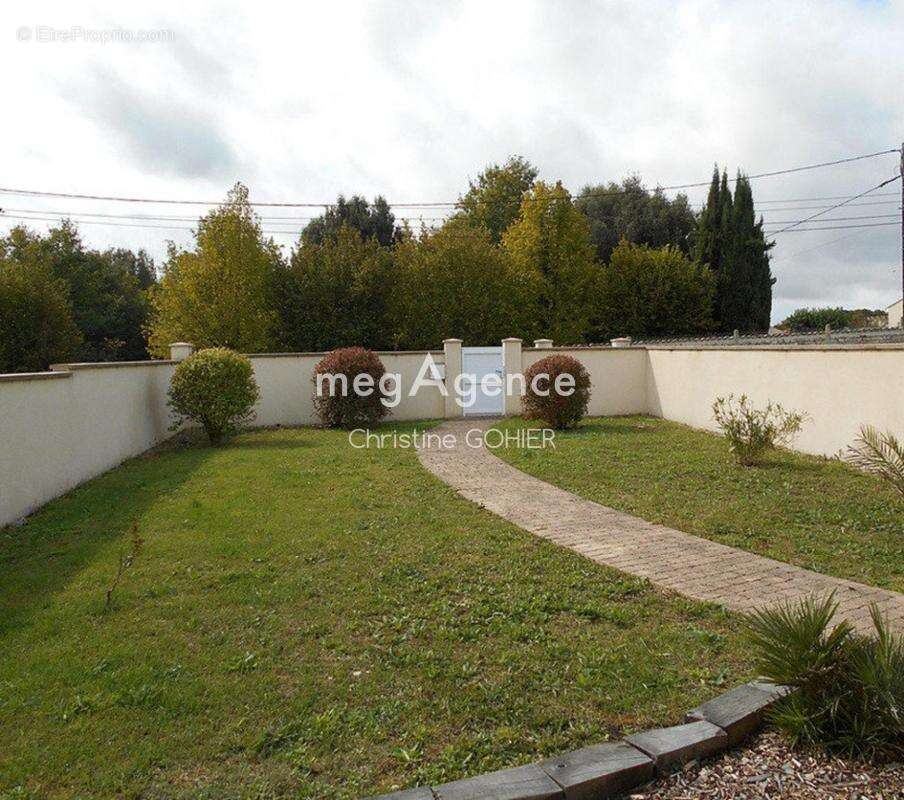 Maison à COLOMBIERS