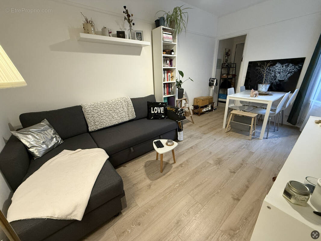 Appartement à PARIS-20E