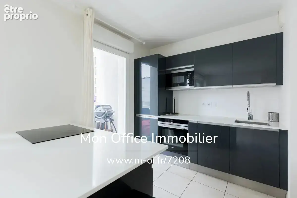 Référence : 7208-CLA. - Duplex 3 pièces avec terrasse et place de parking - photo 6