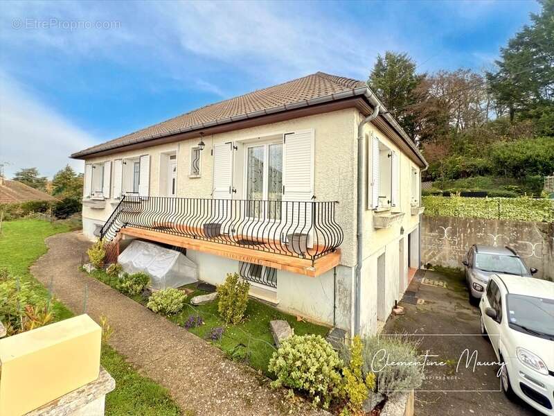 Maison à SAINT-CALAIS