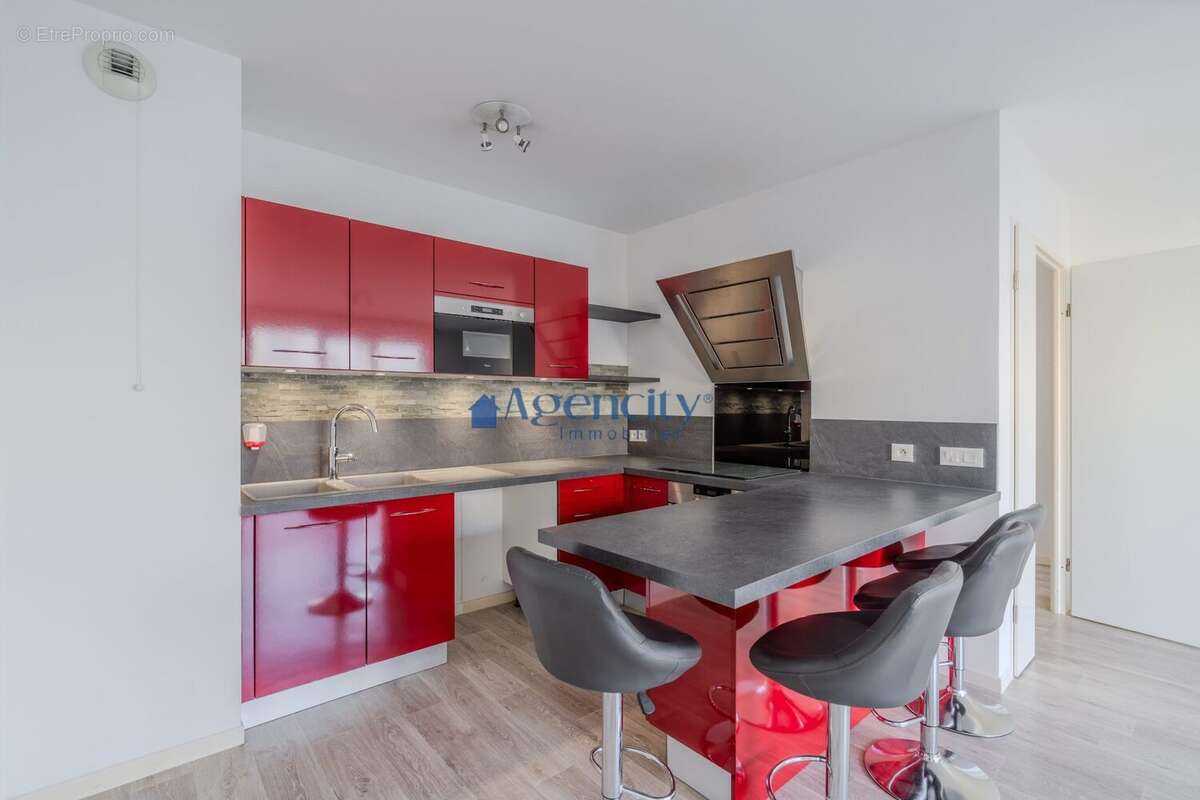 Appartement à LOGNES