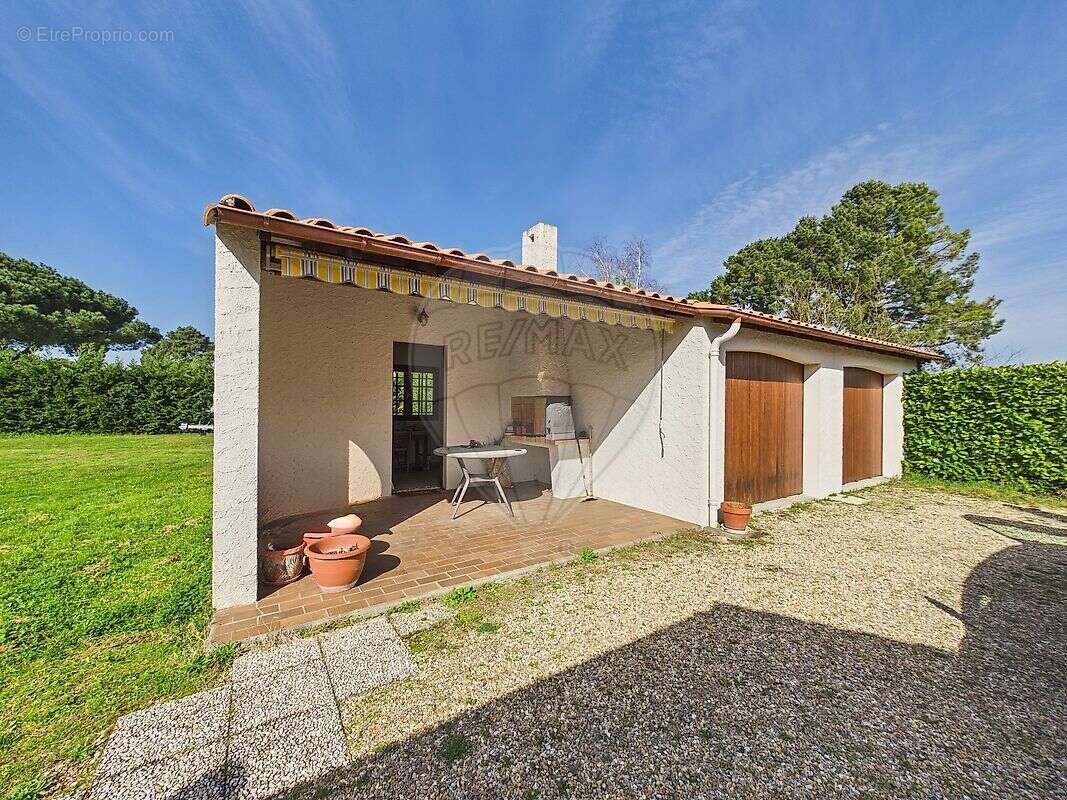 Maison à LES MATHES