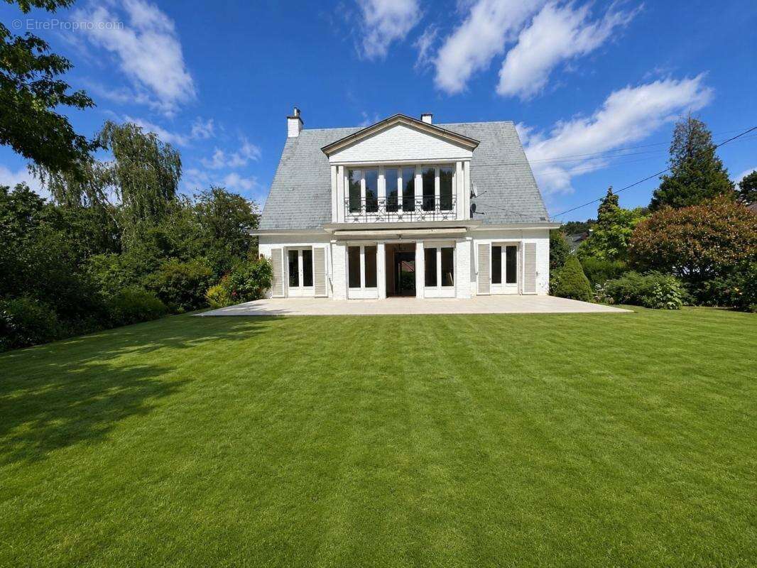 Maison à CROIX