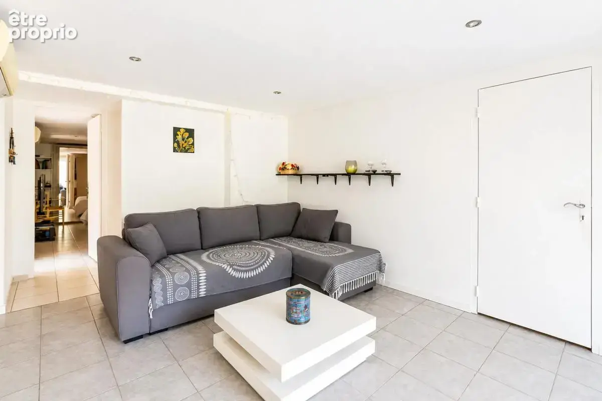 Maison de 8 pièces de 203 m² à Auriol - photo 8