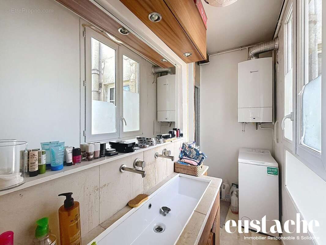 Appartement à PARIS-10E