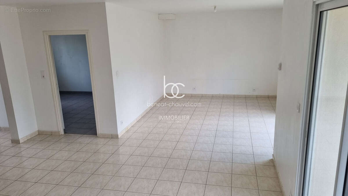 Maison Récente 4 Chambres  Suite RDC  Garage  Calme SURZUR (56450) - photo 12