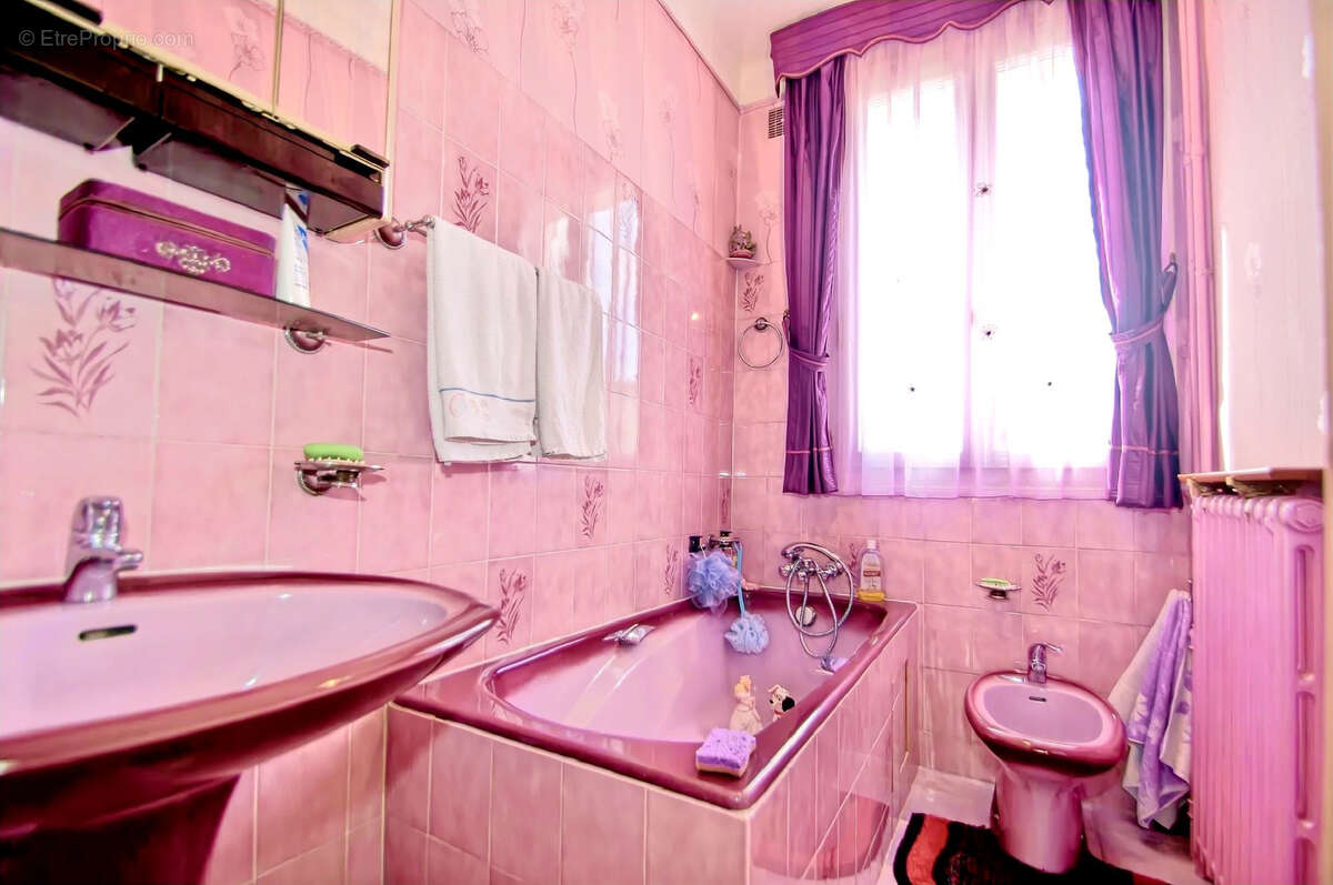 Maison à LE BLANC-MESNIL