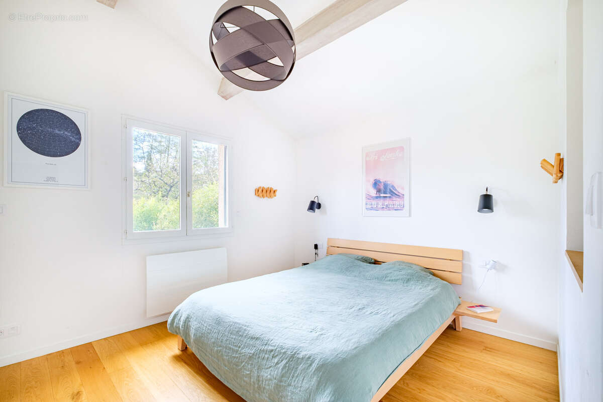 Maison à CURIS-AU-MONT-D'OR