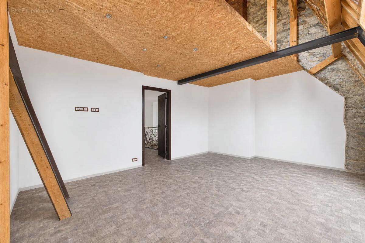 Maison à PARIS-20E