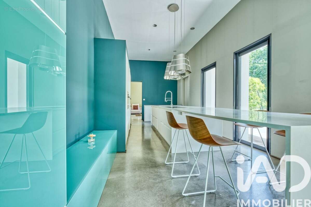 Maison 260 m² à Cenac  - photo 5