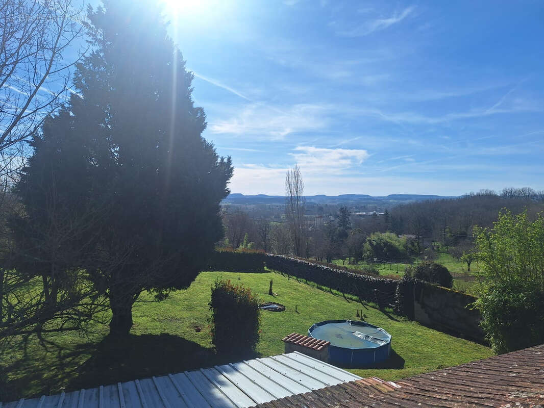 Maison à MONSEMPRON-LIBOS
