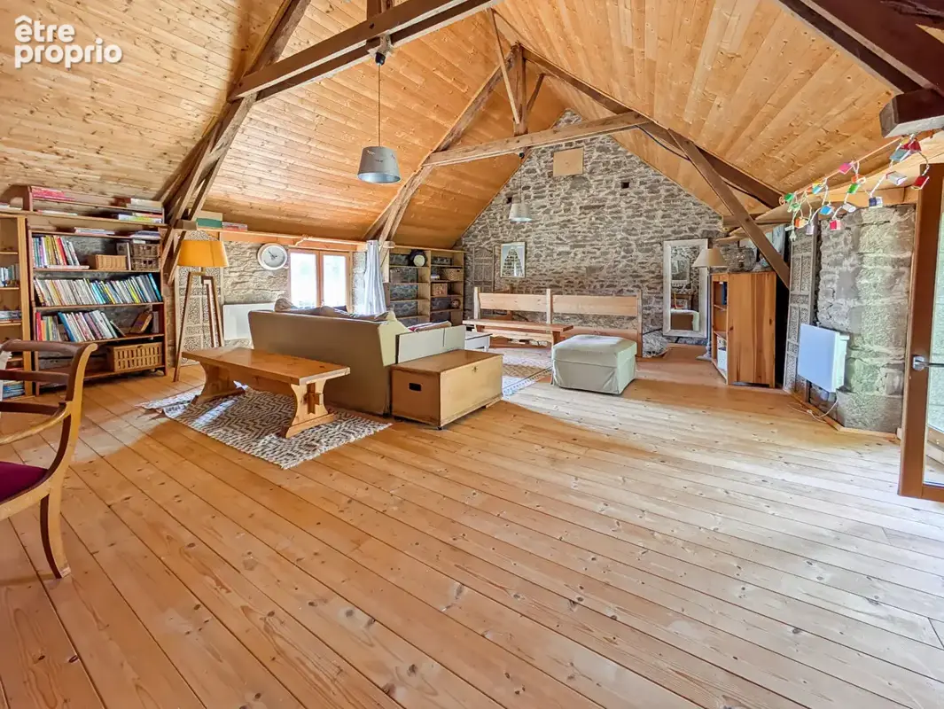 Maison en pierre  avec dépendances - 317 m² - 4 chambres - 8 pièces - Noyal sous Bazouges (35560) - photo 12