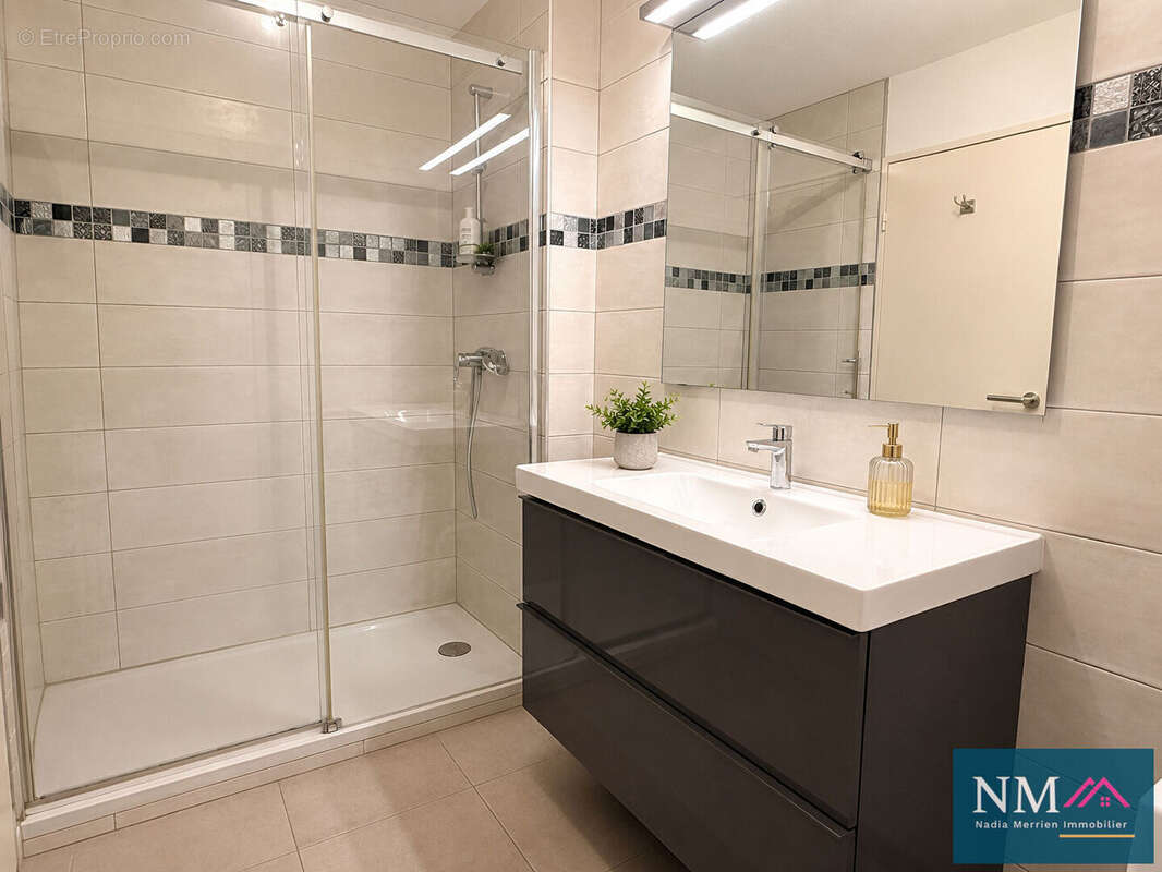 Appartement à SAINT-PIERRE-D'IRUBE