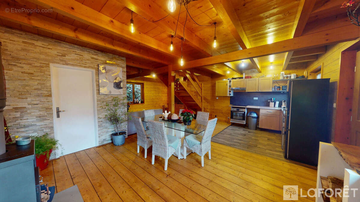 Maison à SAINT-HIPPOLYTE