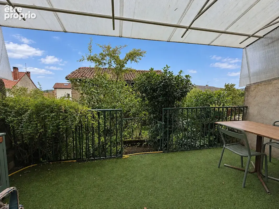 HAUTE VIENNE -Sympathique maison de bourg avec terrasse et jardin, à Chateauponsac (87290). - photo 3