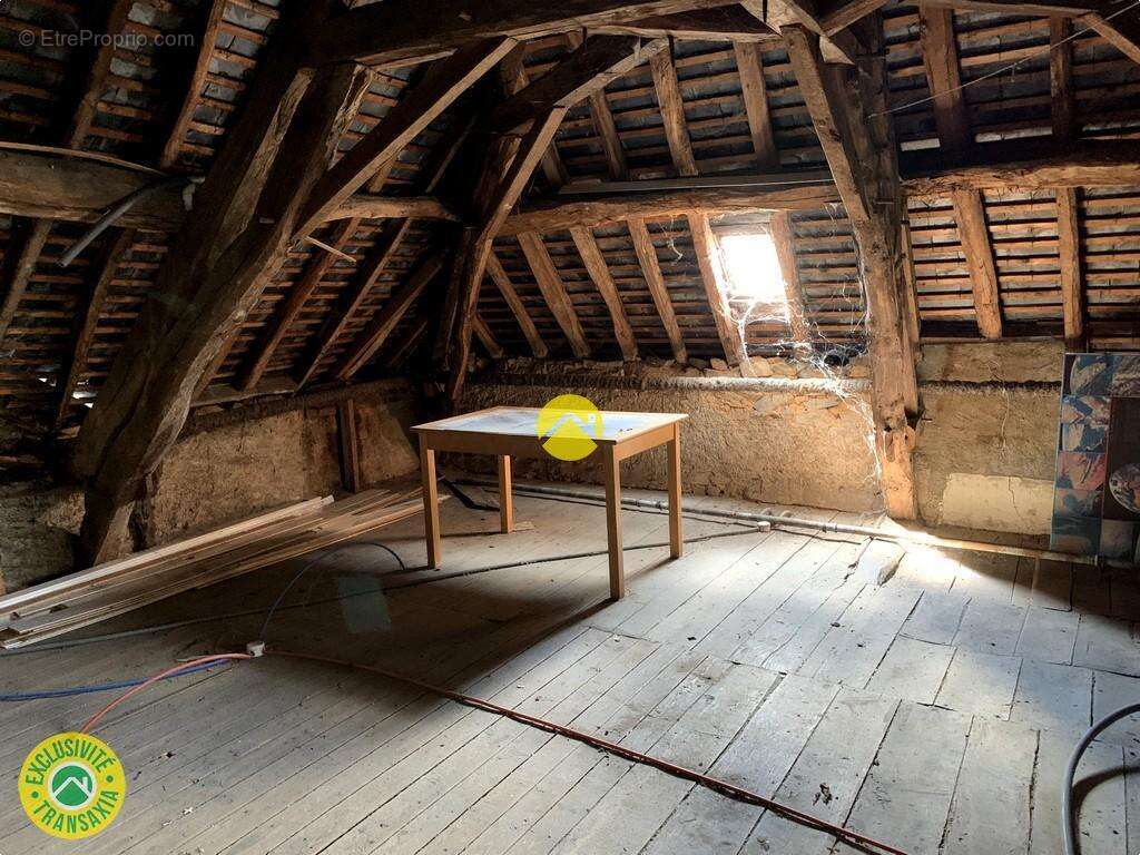 Maison à SAINTE-SEVERE-SUR-INDRE