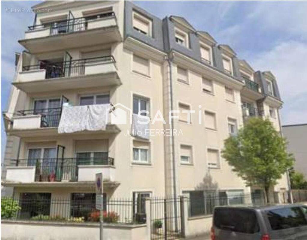 Photo 1 - Commerce à PONTAULT-COMBAULT