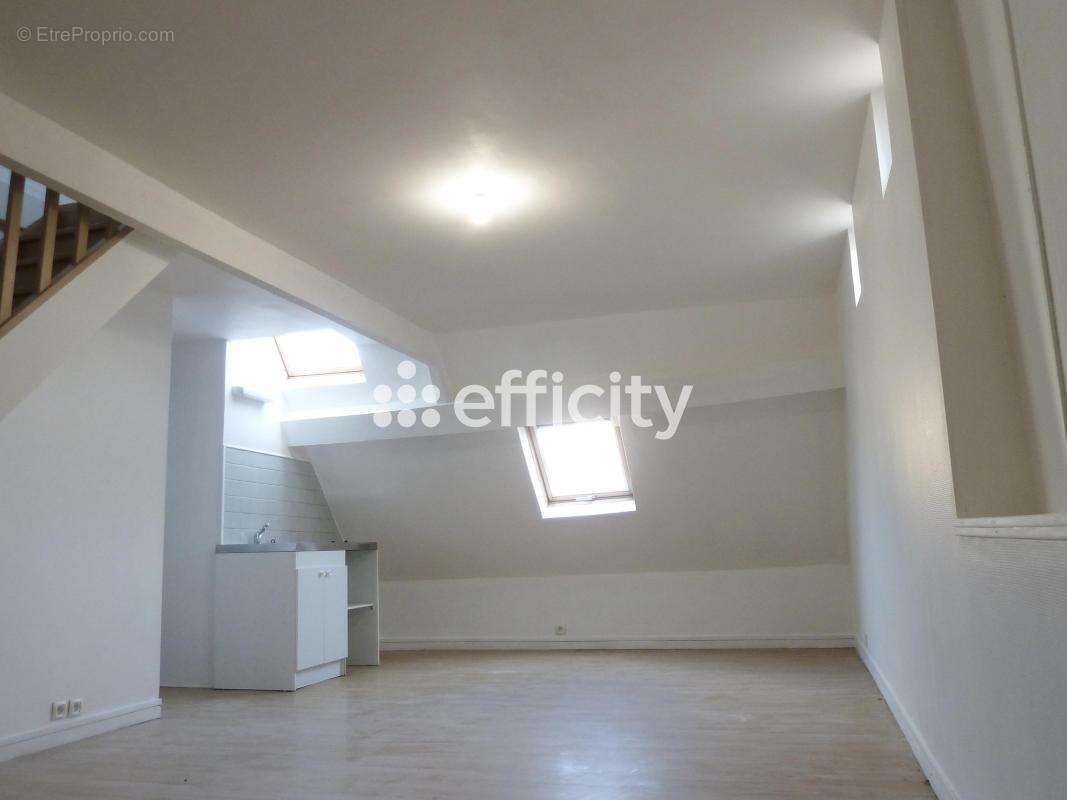 Appartement à SAINT-ARNOULT-EN-YVELINES
