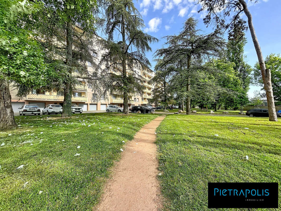 Appartement à OULLINS