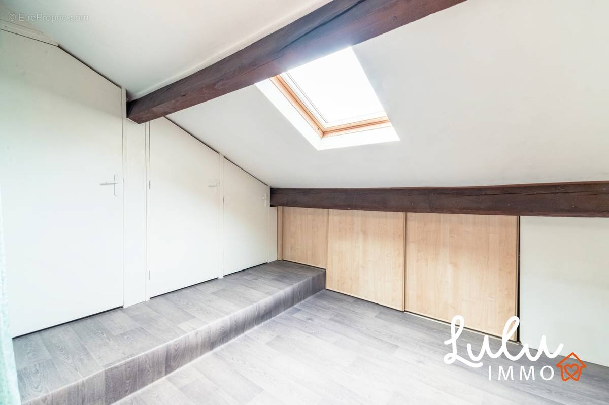 LYON 7ème- Appartement Duplex T4 86,24m2 au sol - photo 4