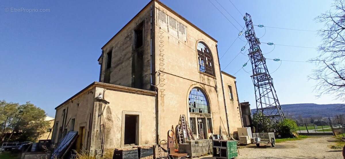 Ensemble immobilier - photo 2
