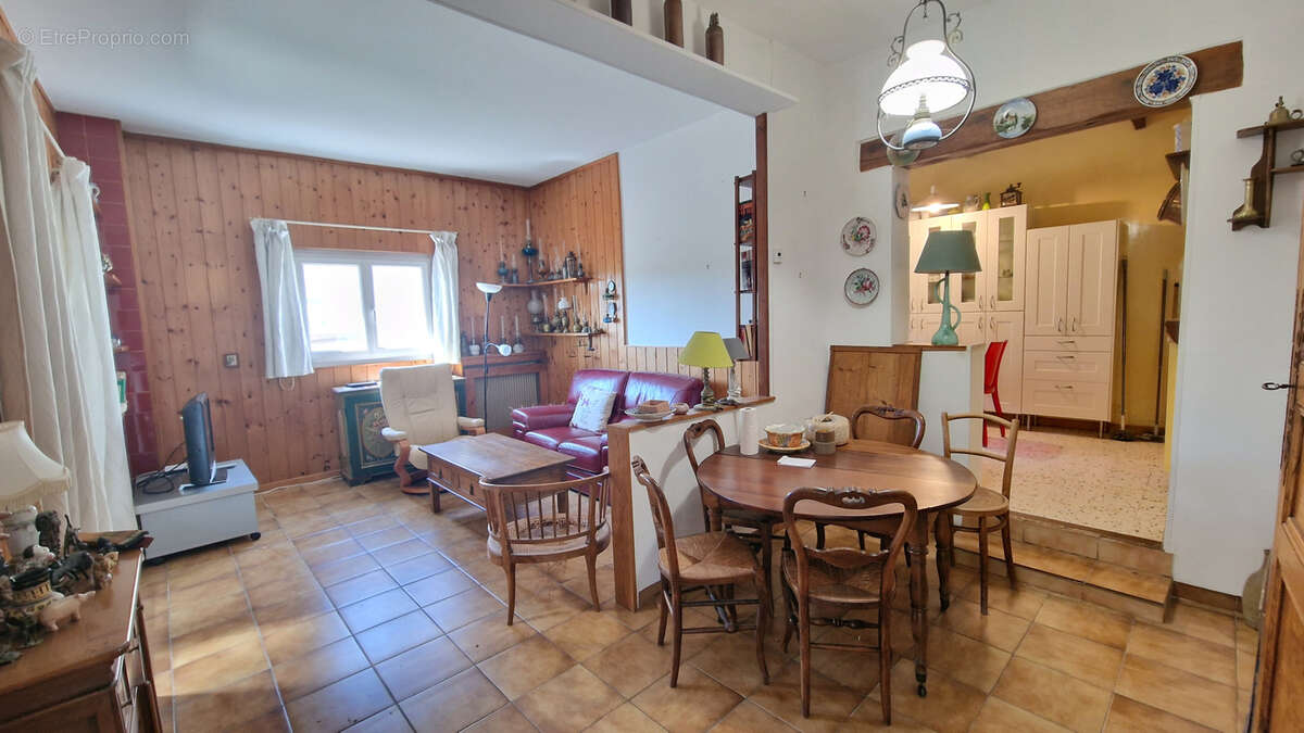 Maison à MARLY-LA-VILLE